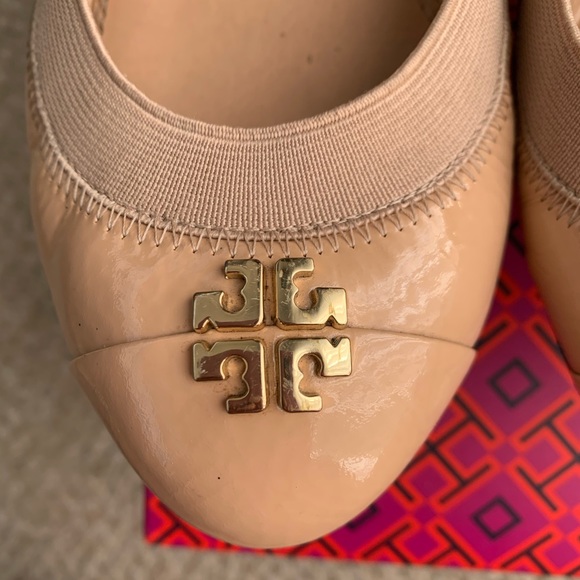 Tory Burch Jolie Ballet Soft Flats Light Oak - Picture 2 of 11